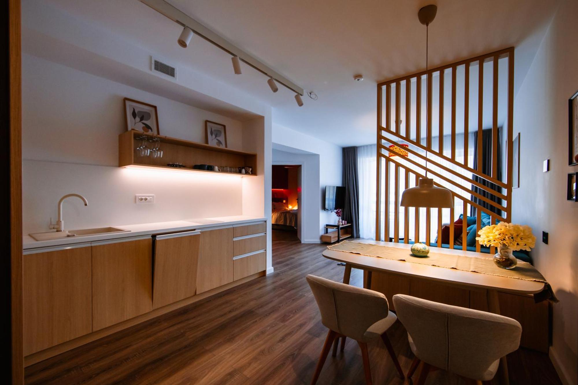 Hello Adventure Apartment Синая Екстериор снимка